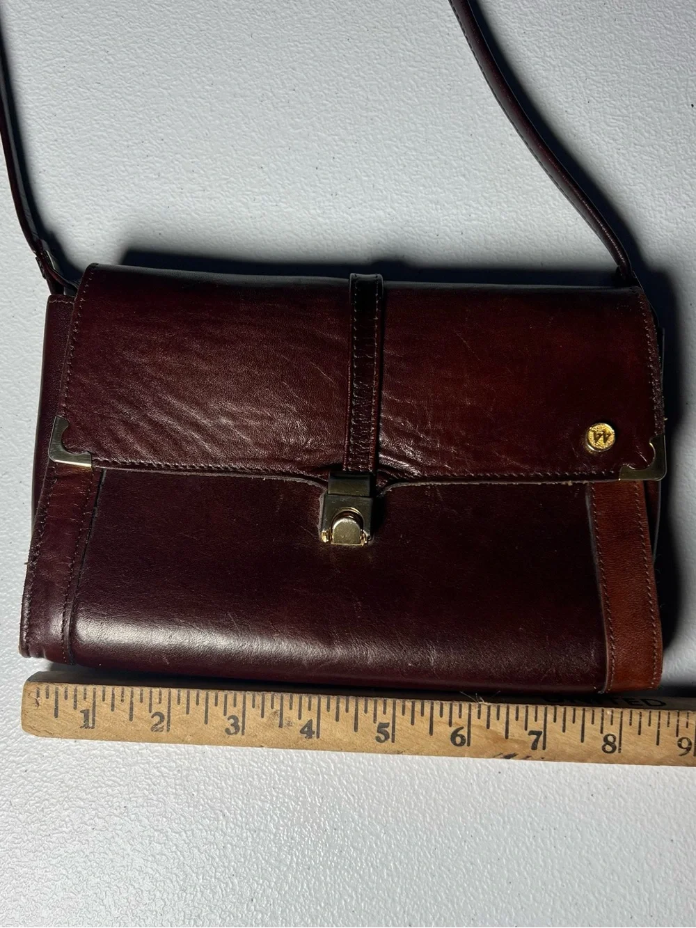 Vintage Two Tone Brown Leather Crossbody With Golden  Hardware And Clip Closure